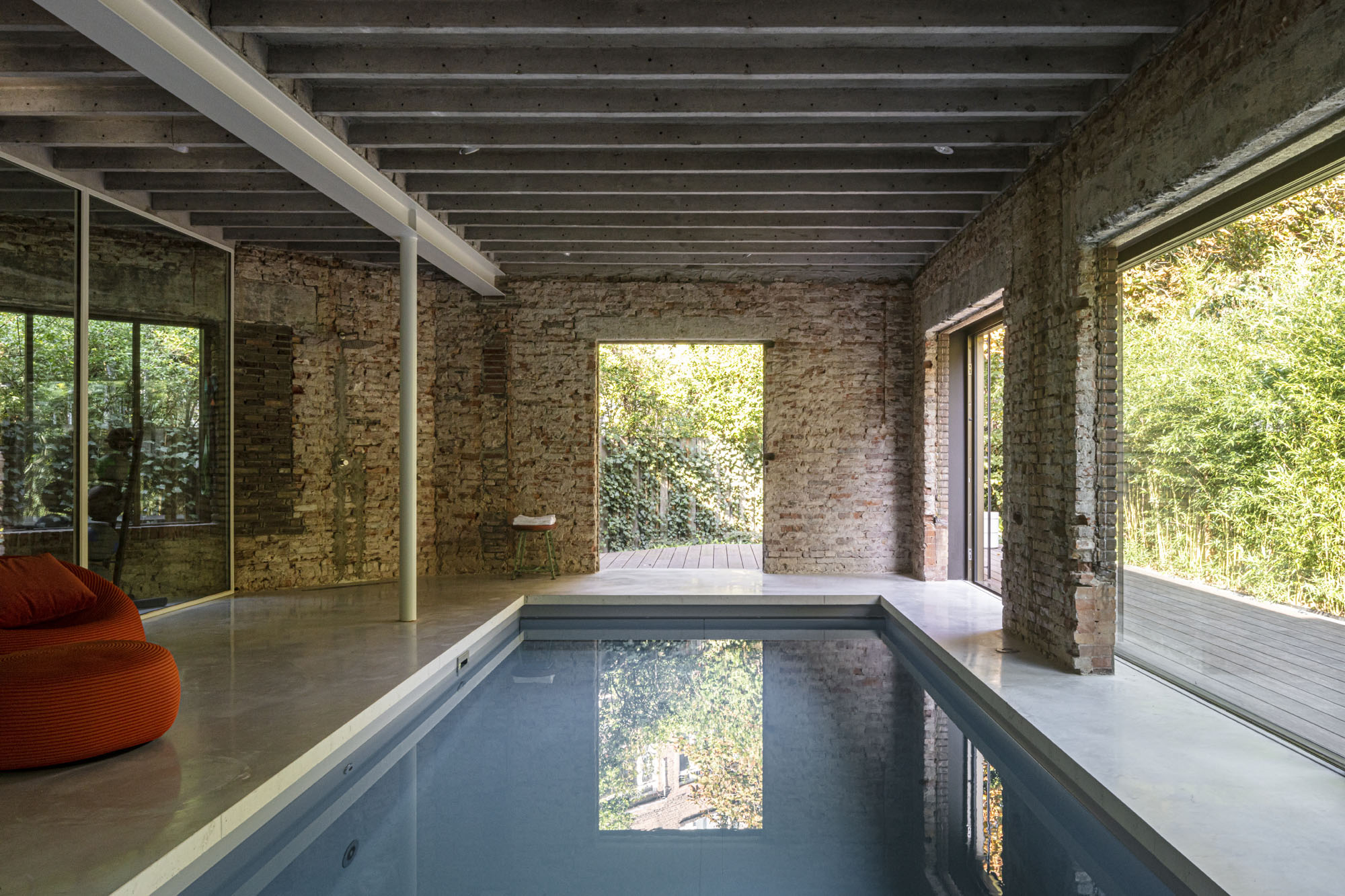 Villa West