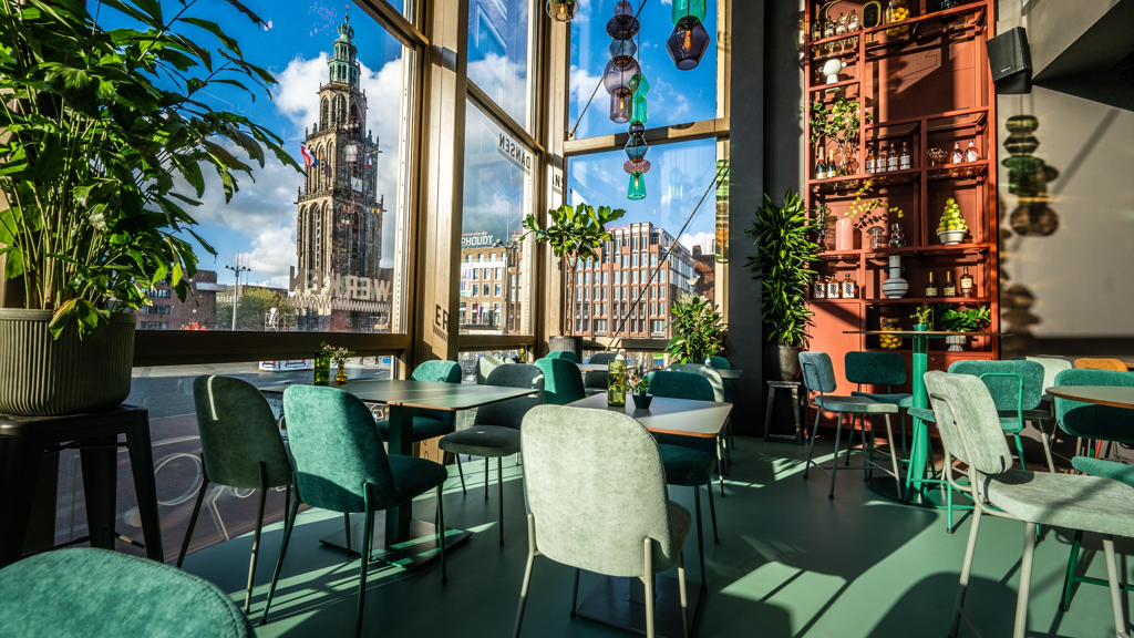 Werkman Horeca-Metaglas-Verticaal schuiframen-glazengevel.jpg Werkman Horeca-Metaglas-Verticaal schuiframen-glazengevel.jpg