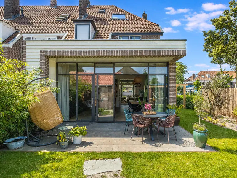 Ramen, deuren en daklichten