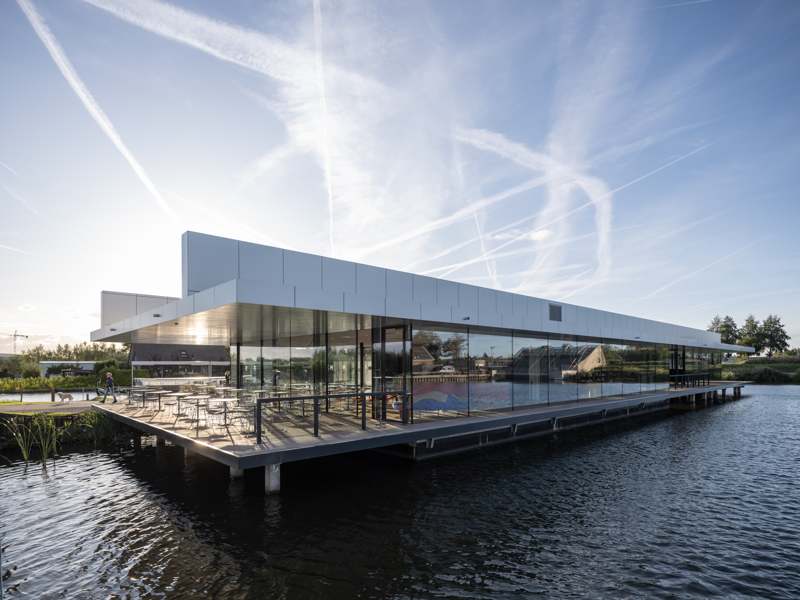 Ramen, deuren en daklichten